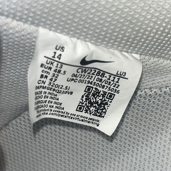 Athletic_Shoes